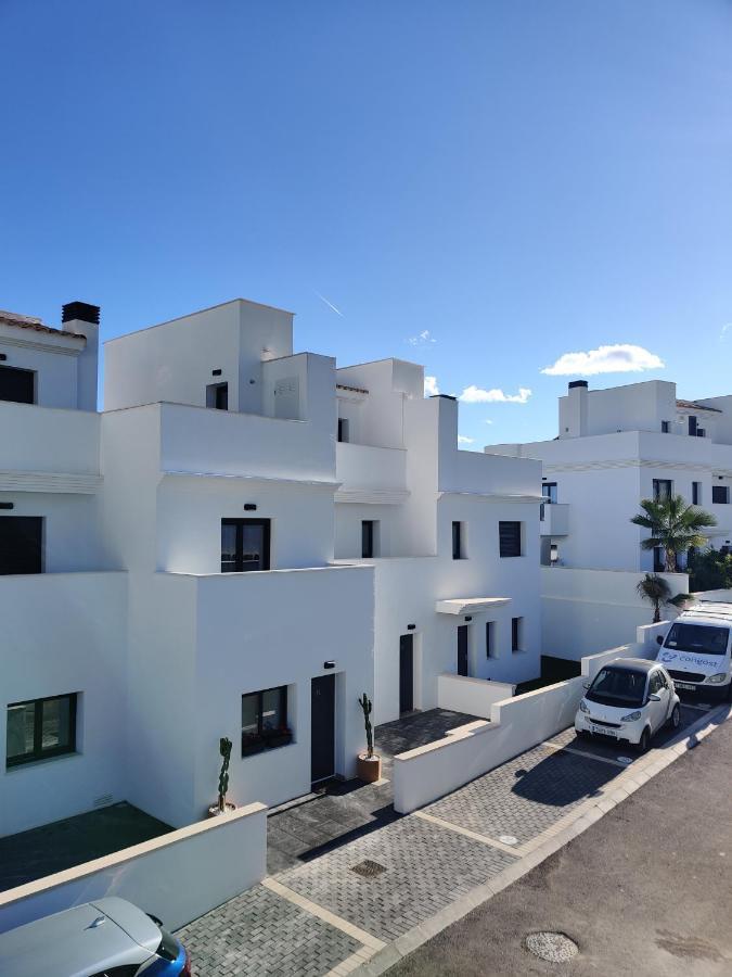 菲内斯特拉特Panoramic Luxury Sea View House别墅 外观 照片